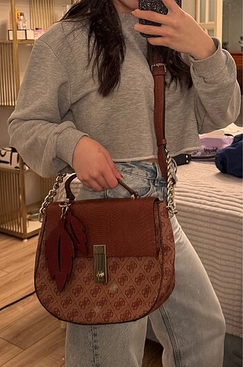 Guess kadın çapraz çanta