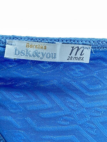 m Beden mavi Renk Bershka Kısa Elbise %70 İndirimli.