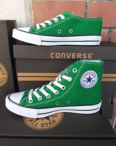 Yeşil Converse