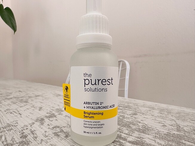 The purest arbutin ve nemlendirici asit leke giderici