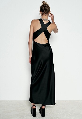 Zara Zara xs siyah saten elbise