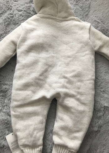 Kapüşonlu Beyaz Örgü Bebek Tulumu - Görsel 3