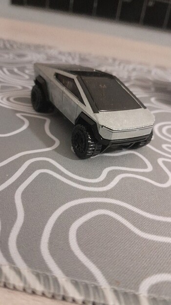 Tesla cybertruck