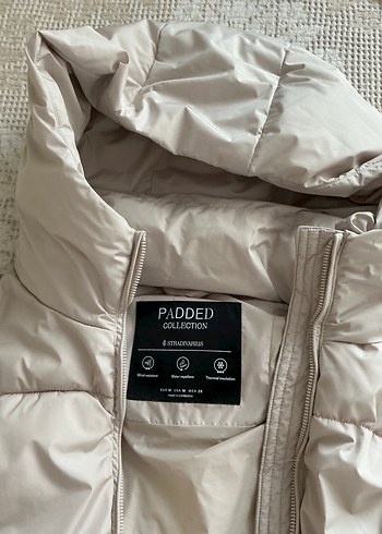 m Beden camel Renk Stradivarius Bej Kapüşonlu Puff Mont