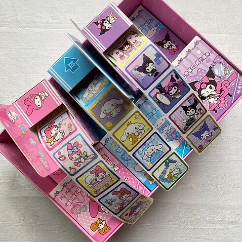 200 sayfa rulo sticker sanrio