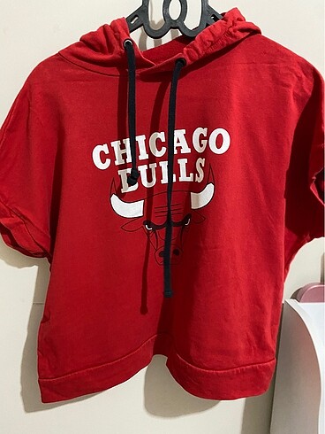 Sponsorlu Chicago Bulls Kısa Kollu Sweatshirt