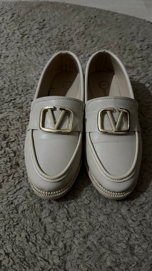 Kadın Beyaz Deri Tokalı Loafer Ayakkabı - Görsel 2