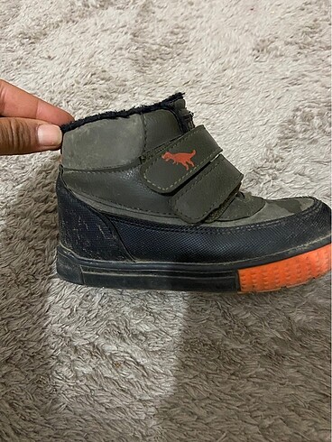 Erkek çocuk bot - Görsel 2