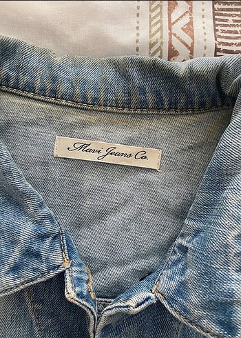 Düğmeli Mavi Kot Yelek Kadın - Görsel 2