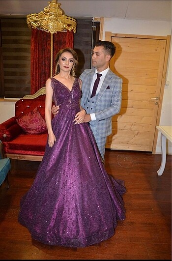 Nişan elbisesi