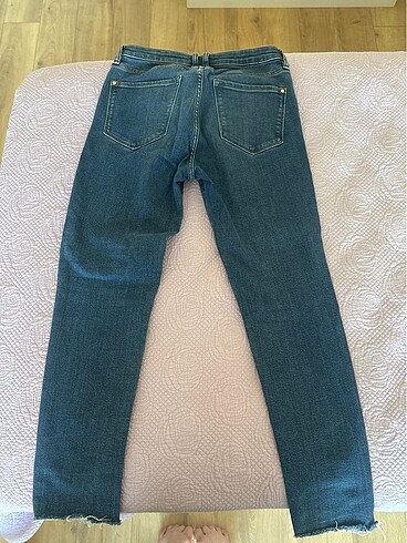 40 Beden mango dar jean