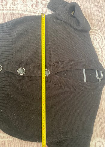 s Beden Düğmeli Siyah V Yaka Kadın Hırka