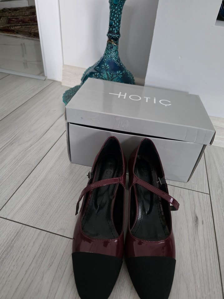 Yeni Hotiç Bordo Tokalı Yüksek Topuklu Kadın Babet - Görsel 2