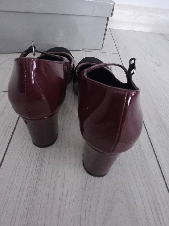 Yeni Hotiç Bordo Tokalı Yüksek Topuklu Kadın Babet - Görsel 4