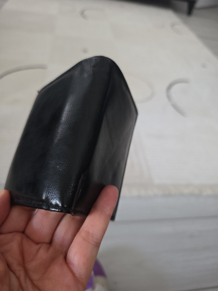 Gucci marks Parlak Siyah Erkek Cüzdan - Görsel 4