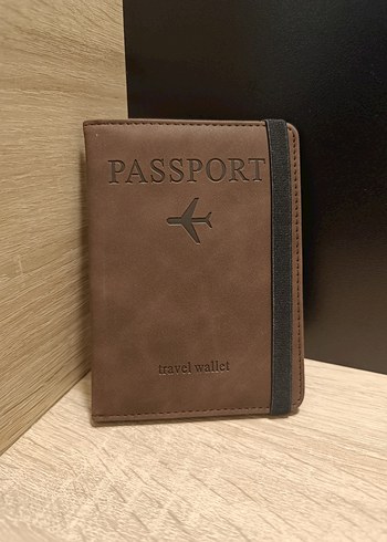 Kırmızı Deri Baskılı Seyahat Cüzdanı - Görsel 2