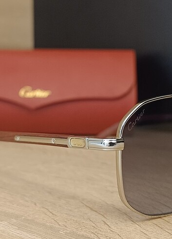  Beden Cartier güneş gözlüğü 