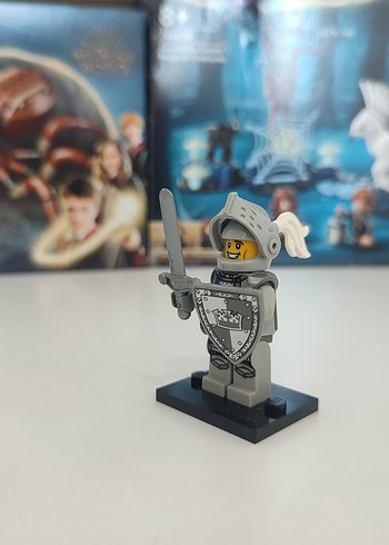  Beden Lego Heroic Knight CMF Series 9 figür
