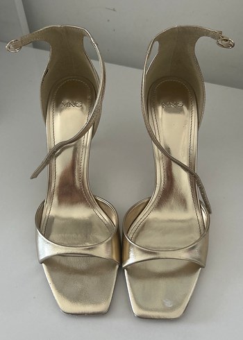 Kadın Altın Stiletto Topuklu Sadece Davette İki Saat Kullandım