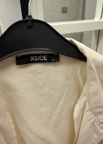 Beyaz Keten Düğmeli Gömlek - Görsel 3