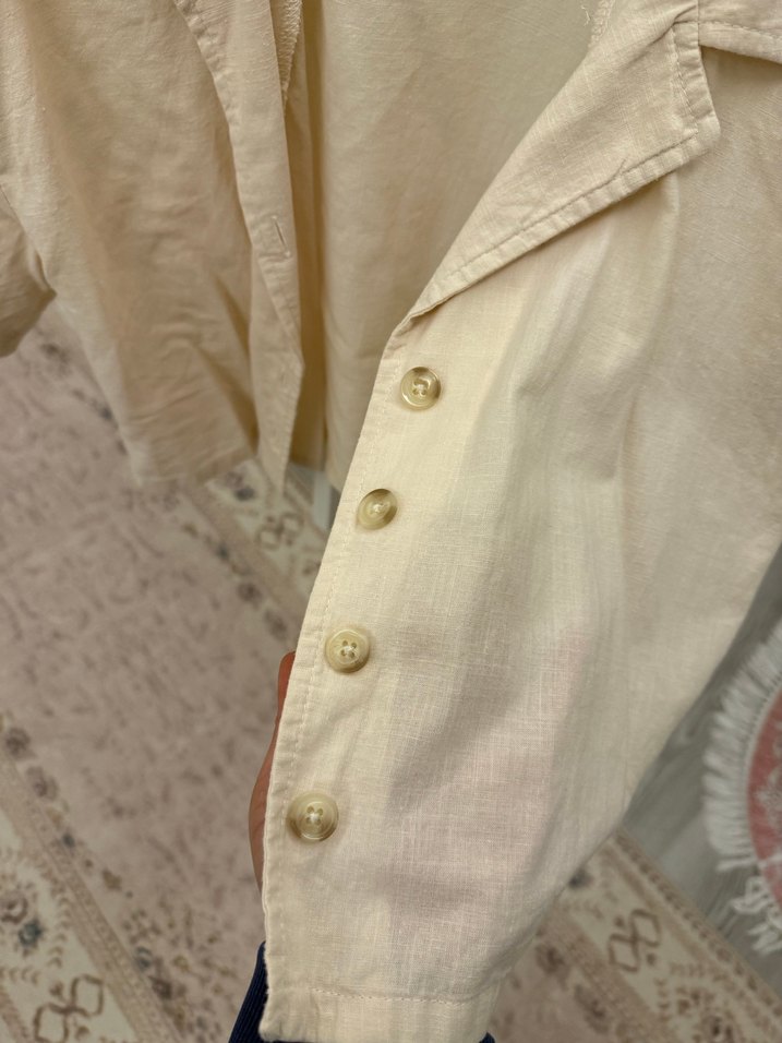 Beyaz Keten Düğmeli Gömlek - Görsel 2