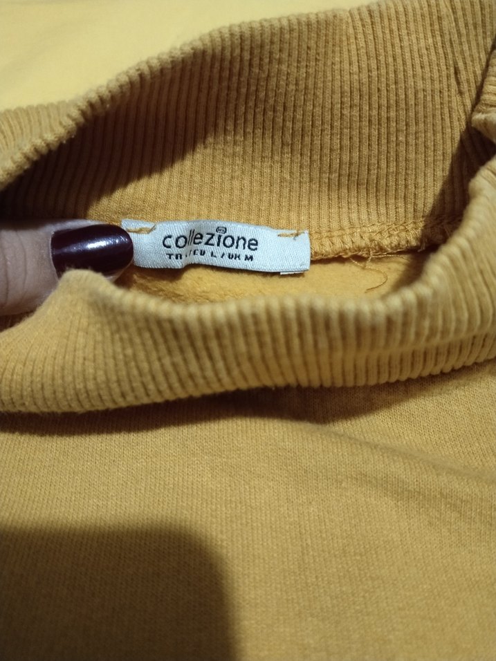 Sarı yüksek yakalı sweatshirt - Görsel 4