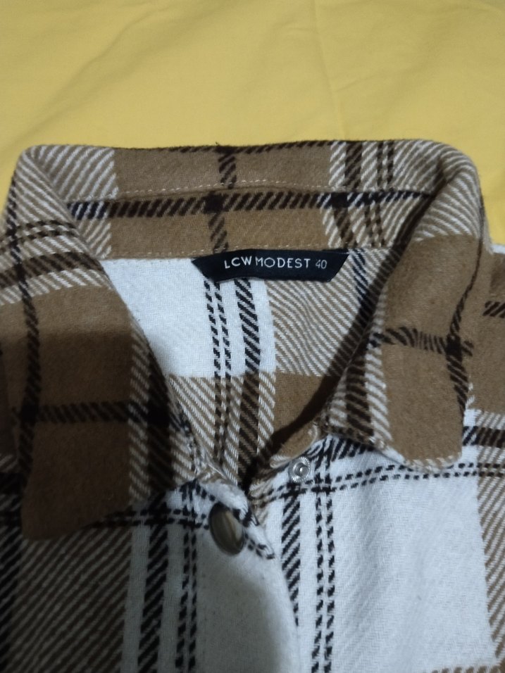 Düğmeli Uzun Kollu Ekose Kadın Gömlek - Görsel 3