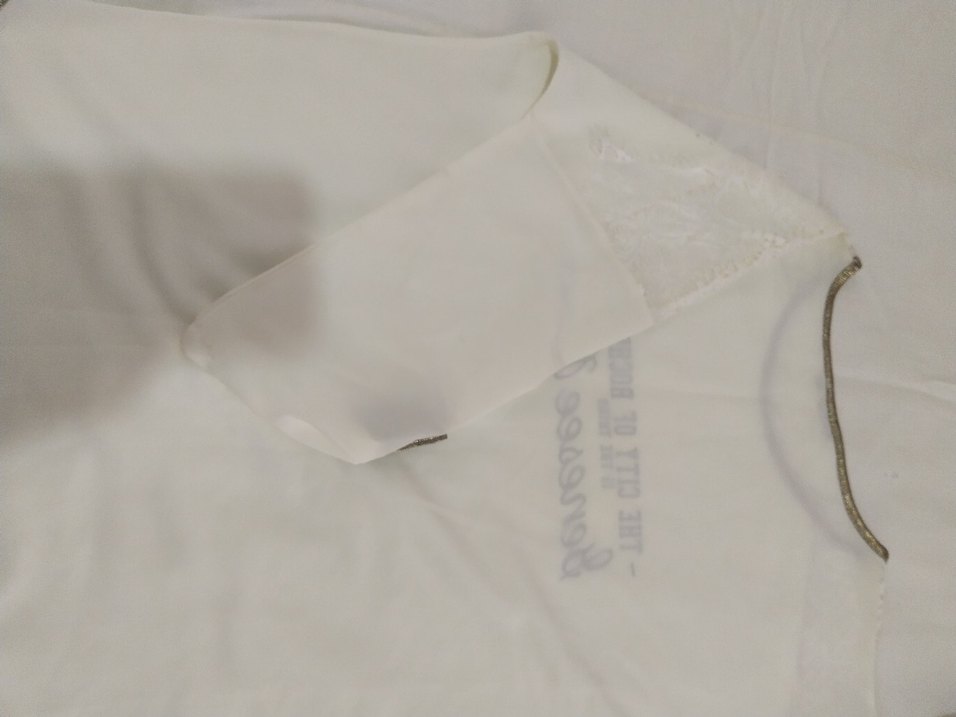 Dantel Detaylı Beyaz Kadın Tişört - Görsel 4