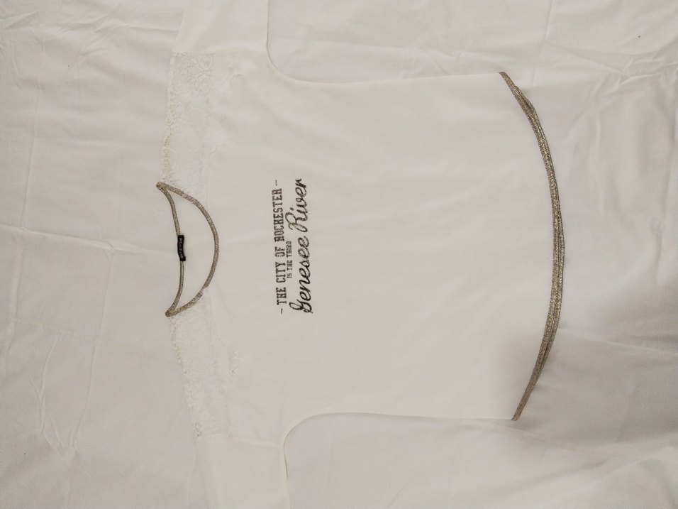 Dantel Detaylı Beyaz Kadın Tişört - Görsel 2