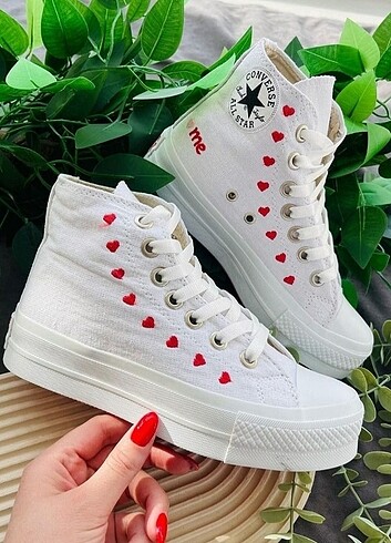 Converse Me