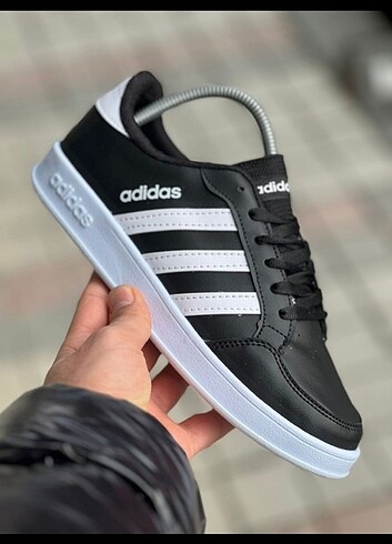 Adidas neo