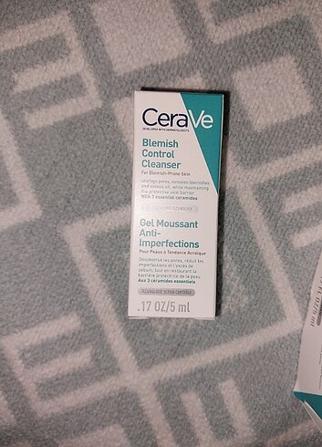 Beden Renk CeraVe