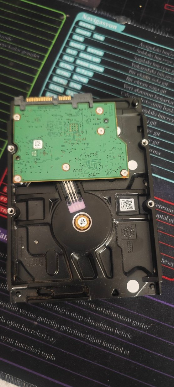 Seagate 1000GB Desktop SSHD Sabit Disk - Görsel 2