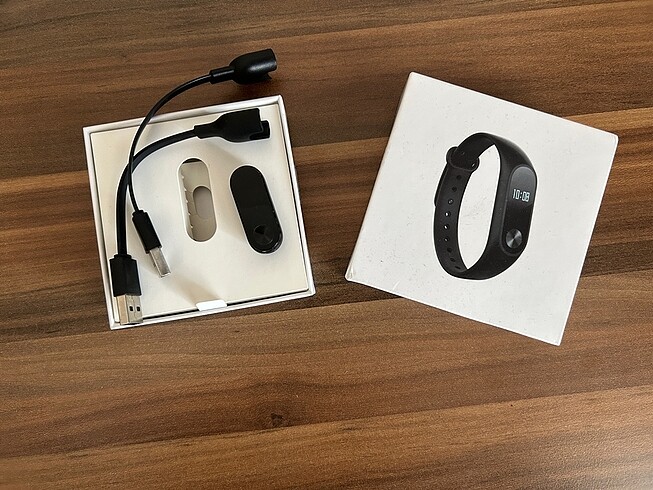 Xiaomi Mi Band 2 - Ürün açılmıyor ama şarj aleti ve kutu var