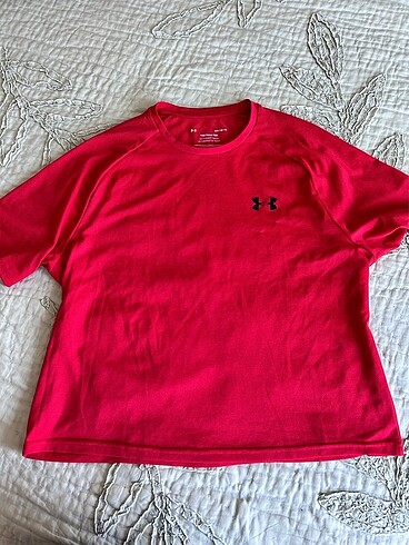 Under armor spor tshirt