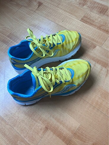 Saucony koşu ayakkabısı