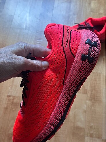 44 Beden Under Armour Machina