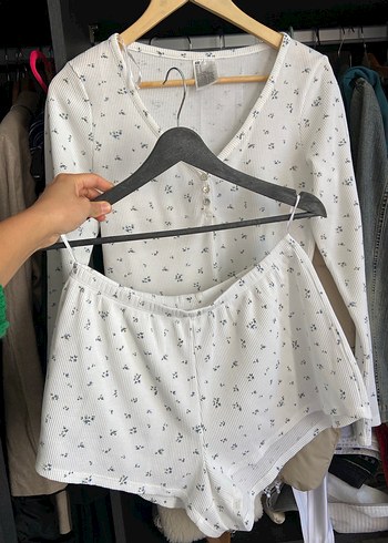 m Beden Uzun Kollu Baskılı Mini Kadın Pijama Takımı