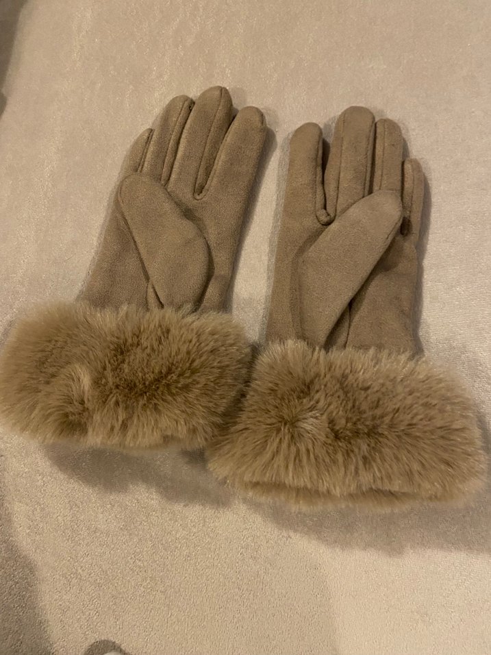 Kürk Detaylı Süet Bej Kadın Eldiven - Görsel 3