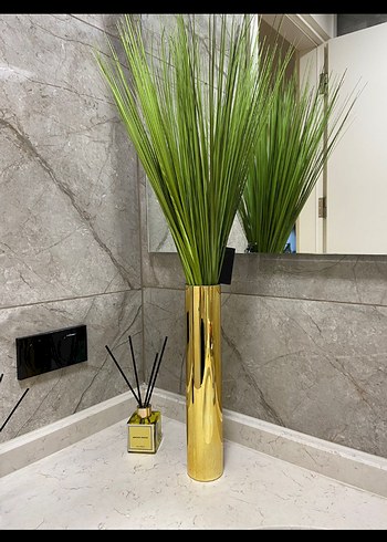 Parlak Altın Renkli Uzun Vazo - Görsel 3