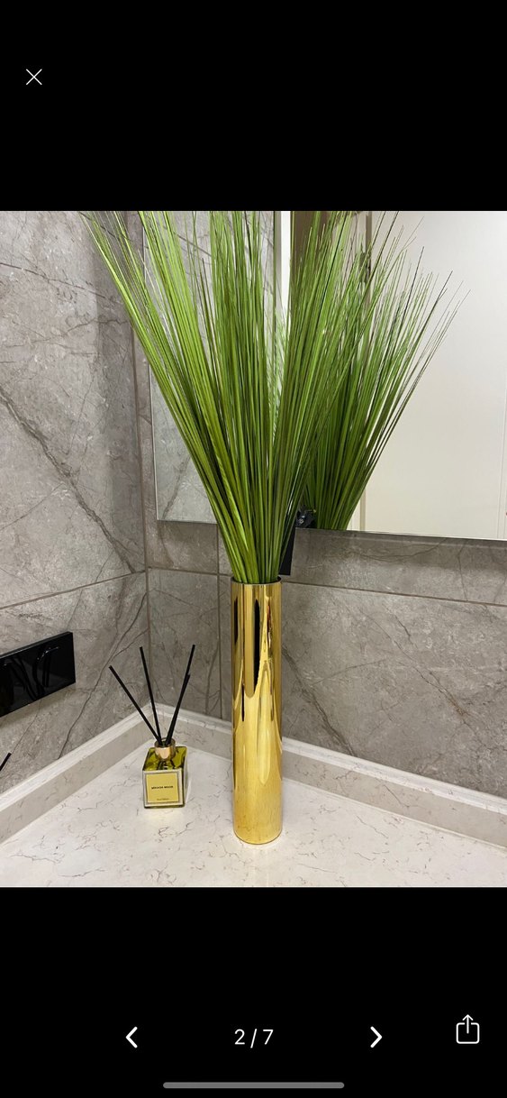 Parlak Altın Renkli Uzun Vazo - Görsel 2