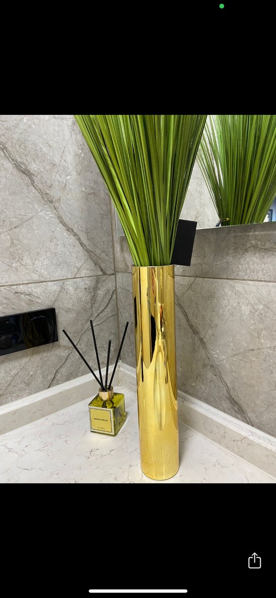 Parlak Altın Renkli Uzun Vazo - Görsel 4