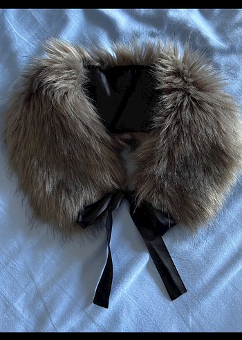 Gri Kürk Detaylı Kadın Yakası - Görsel 3