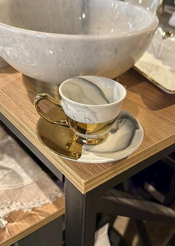 Beyaz ve Altın Detaylı Mermer Desenli Fincan 6 kışlık porselen - Görsel 2