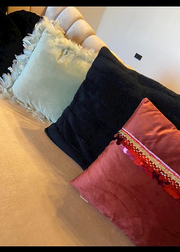 Bordo Bohem Nakışlı Parlak Yastık - Görsel 2