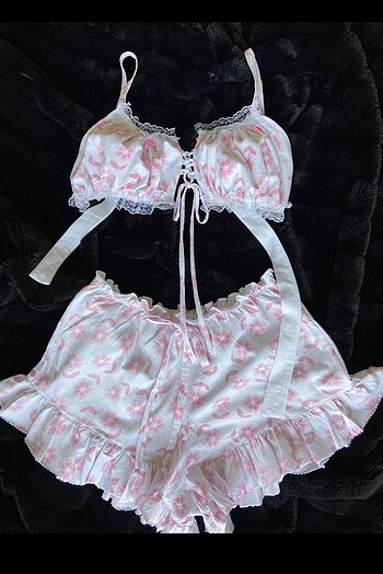 Çok tatlı pijama takımı