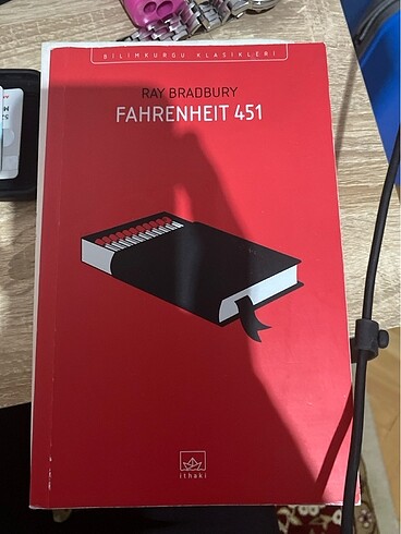 Fahrenheit 451