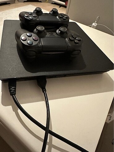 Beden Playstation 4 1tb