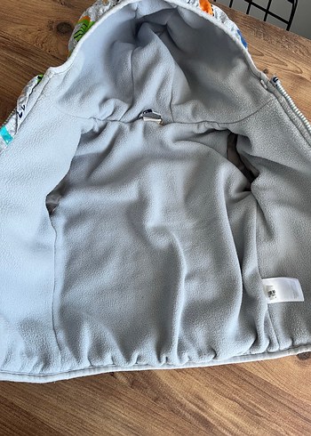 Kapüşonlu Baskılı Erkek Çocuk Mont - Görsel 2