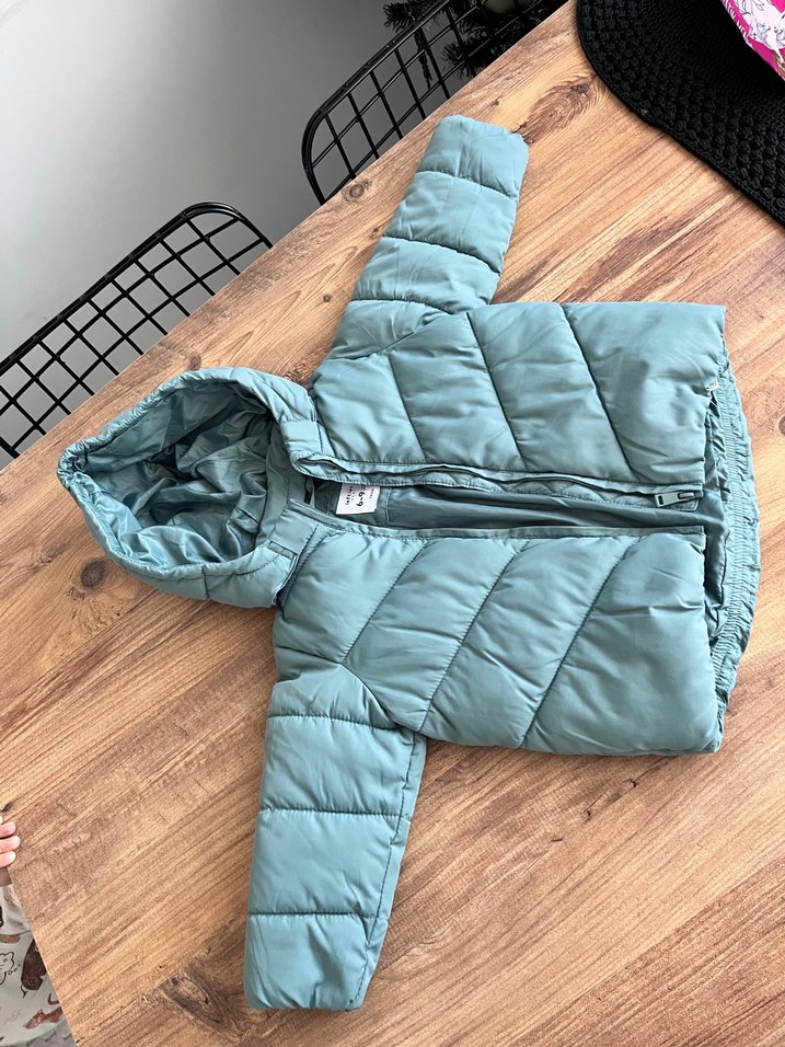 Kapüşonlu Erkek Çocuk Mont - Görsel 2